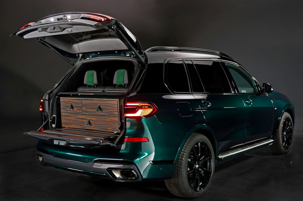 BMW X7 Poldo Dog Couture
